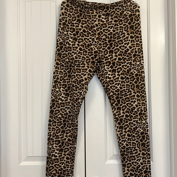 Fashion Nova Leopard print Fashion Casual Print Long-Sleeved Two-Piece Suit. - Picture 2 of 2